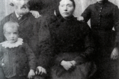 1900-1925-s11-b1