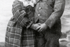 1900-1925-s14-b2